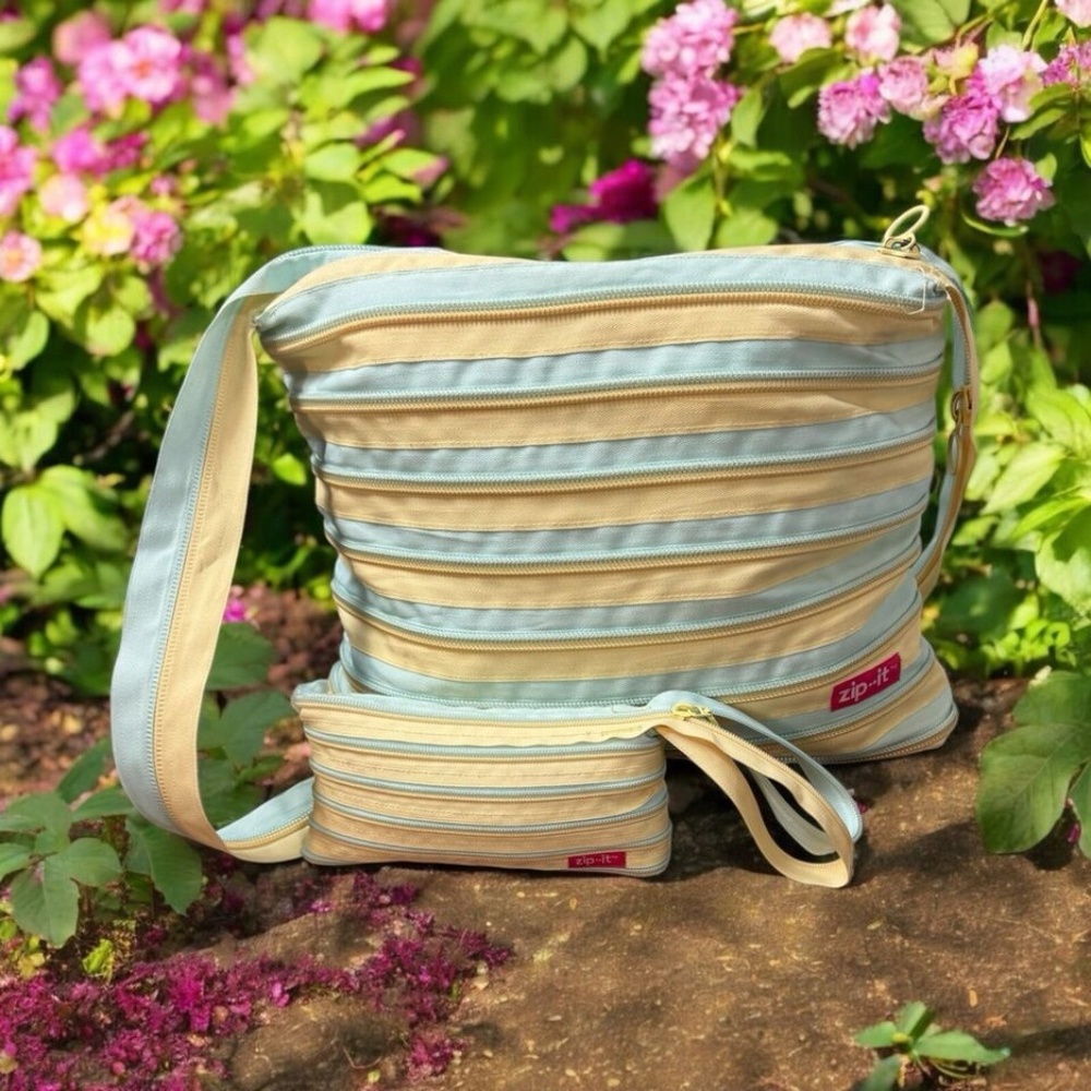 Zip-It,Woman, Bag Spring Beach, large yellow and pastel blue crossbody+Purse.!